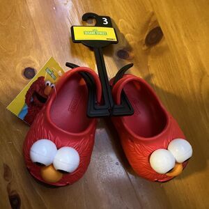 Infants CUTE Sesame Street Elmo Clogs Size 3 BRAND NEW W TAGS